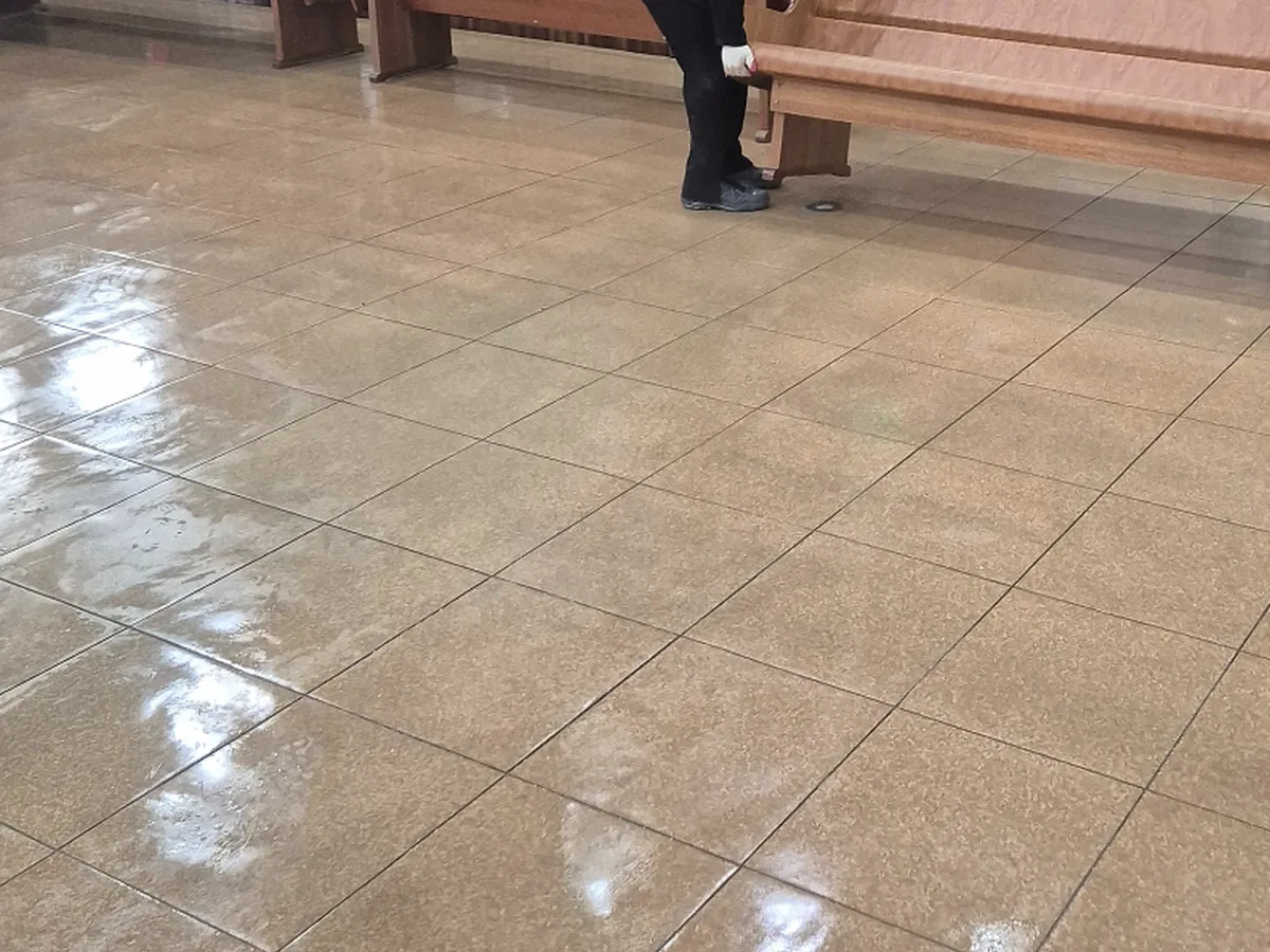 고양시 일산서구 대화동 예배당 방송실 장비 주변 정밀 위생청소 사례 - 행진크린